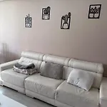Acogedor Apartamento En Con Parking Apartman